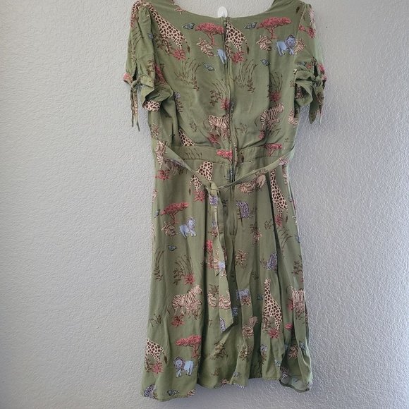 Modcloth Womens Green Swing Dress Size Large Safari Animal Print Novelty Short - Picture 7 of 7